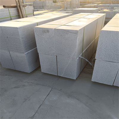 江蘇南京芝麻黑路沿石與芝麻白廠礦一體化 專業石材銷售與安裝服務解析